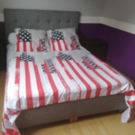 Chambres D'Hotes Chez Nanou La Puyfolaise - 1 Ou 2 Chambres Saint-Laurent-sur-Sevre Εξωτερικό φωτογραφία