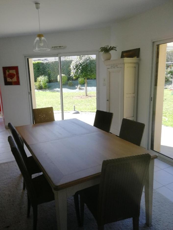 Chambres D'Hotes Chez Nanou La Puyfolaise - 1 Ou 2 Chambres Saint-Laurent-sur-Sevre Εξωτερικό φωτογραφία