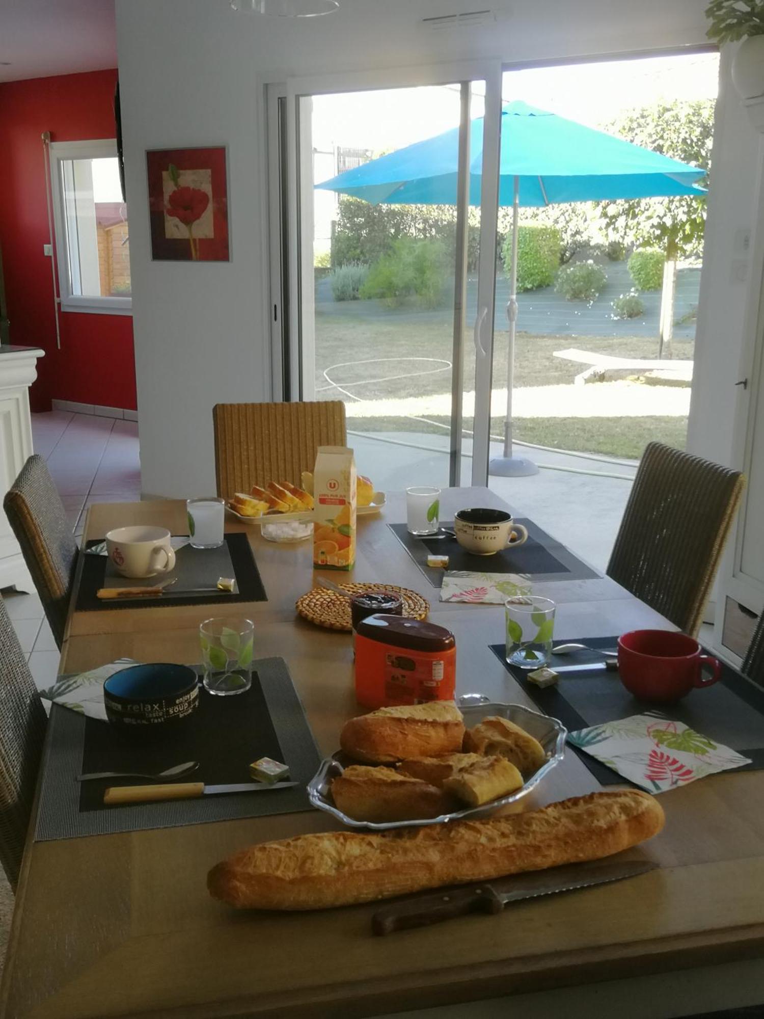 Chambres D'Hotes Chez Nanou La Puyfolaise - 1 Ou 2 Chambres Saint-Laurent-sur-Sevre Εξωτερικό φωτογραφία